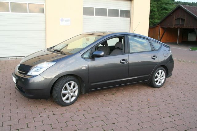 Grau metallic Gebraucht 2006 Toyota Prius Sol Kleinwagen | 6.900 € - Bild 1/4