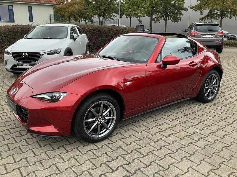 Neu Mazda MX5 Exclusive-Line 132 PS (97 kW) 2025 Soul red crystal m Cabrio
