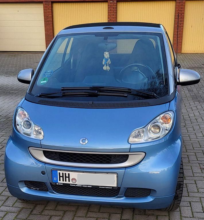 Blau Gebraucht 2011 Smart ForTwo Cabrio Passion Cabrio | 5.950 € (Guter Preis) - Bild 1/4