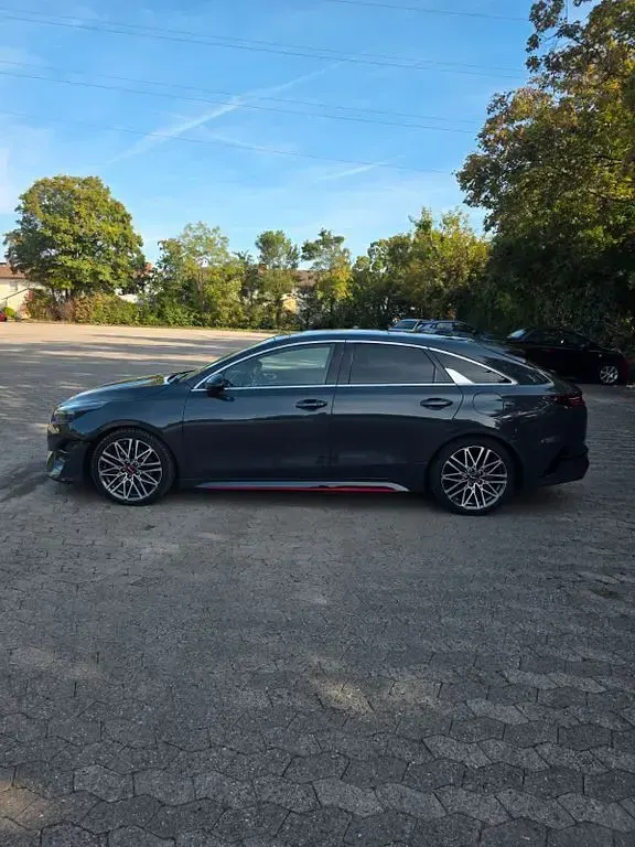 Gebraucht Kia ProCeed GT GT 204 PS (150 kW) 2023 Grau Kleinwagen