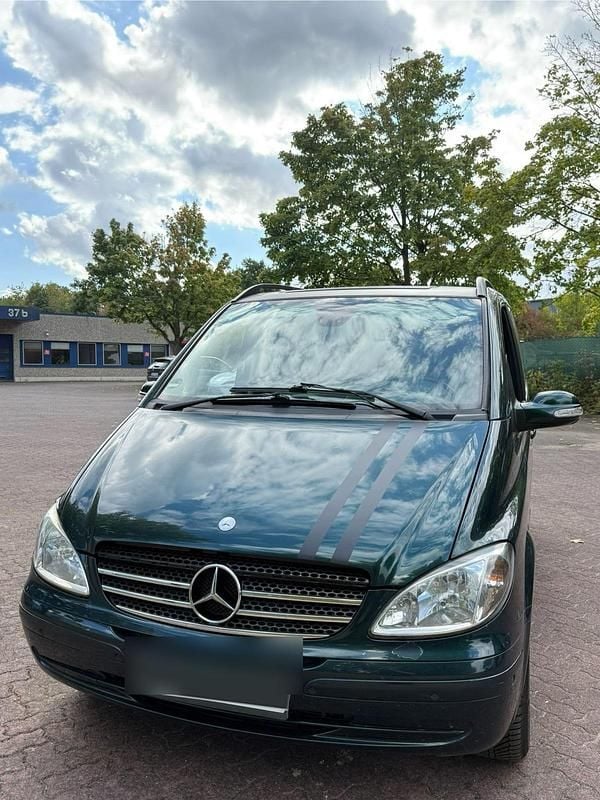 Grün Gebraucht 2005 Mercedes Viano Van / Kleinbus | 5.000 € (Guter Preis) - Bild 1/4