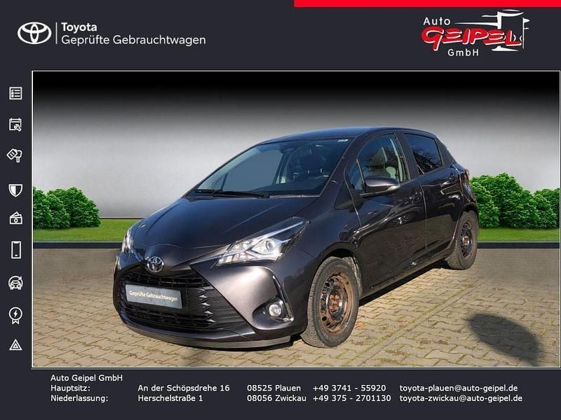 Marlingrau metallic Gebraucht 2019 Toyota Yaris Club Limousine | 13.990 € (Fairer Preis) - Bild 1/4