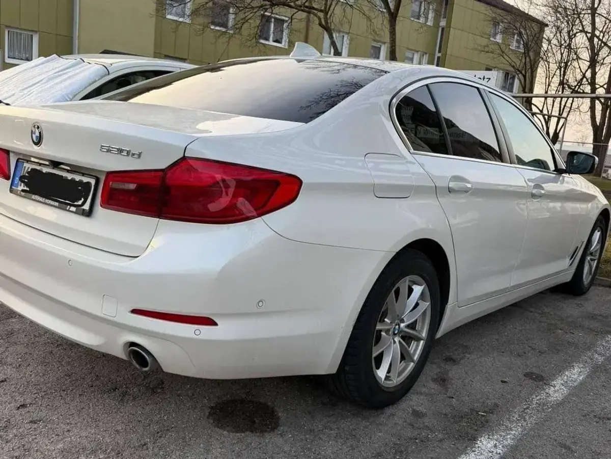 Gebraucht BMW 520 190 PS (139 kW) 2018 Weiß Limousine