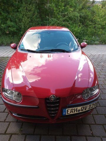 Gebraucht Alfa Romeo 147 105 PS (77 kW) 2001 Rot Kleinwagen