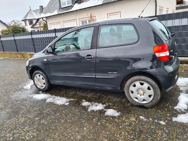 Gebraucht VW Fox Refresh 54 PS (39 kW) 2009 Schwarz Kleinwagen