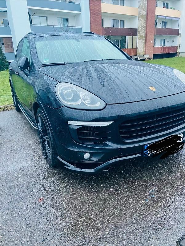 Schwarz Gebraucht 2015 Porsche Cayenne Sport SUV | 23.500 € (Fairer Preis) - Bild 1/4