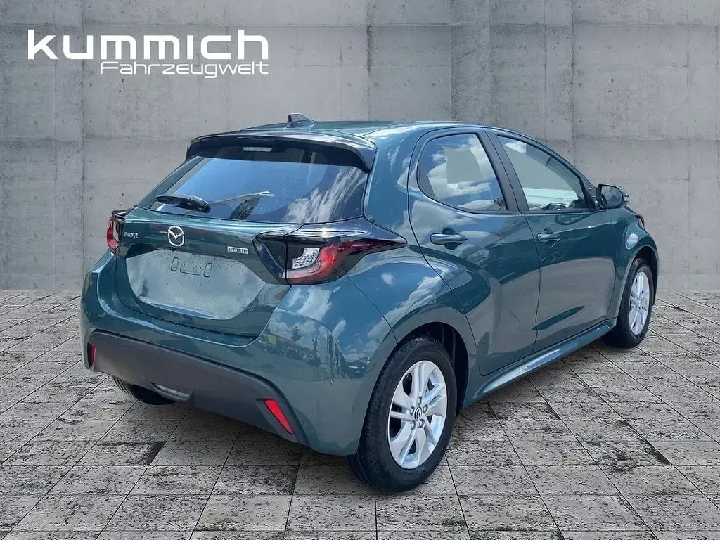 Neu Mazda 2 Center-Line 92 PS (67 kW) 2026 Grün Kleinwagen