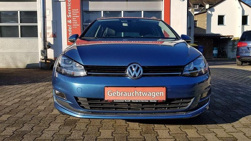 Gebraucht VW Golf VII Highline 150 PS (110 kW) 2016 Blau Kombi