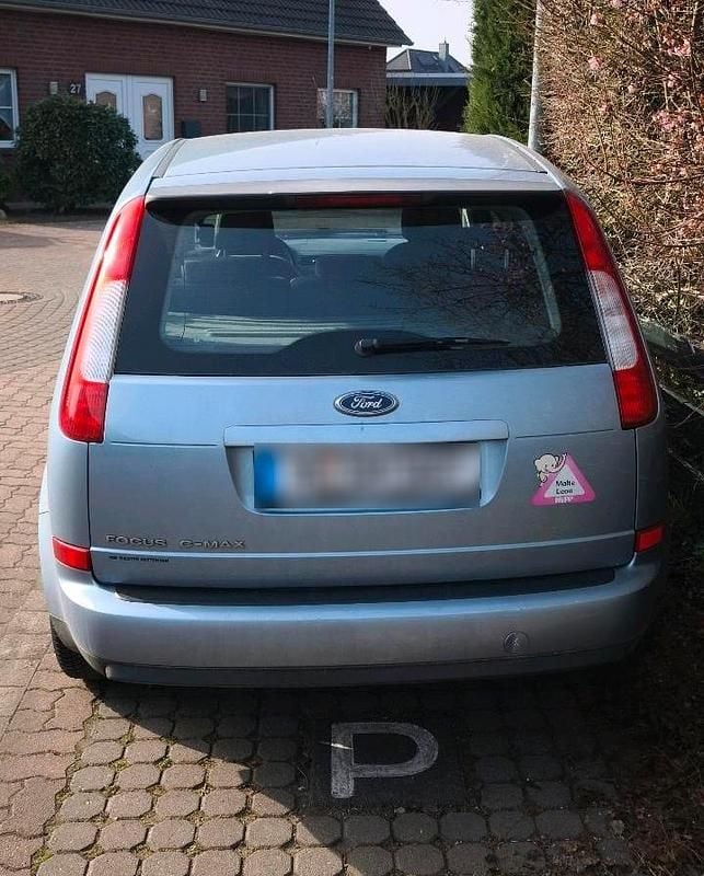 Second-hand Ford Focus 100 CP (73 kW) 2006 Albastru Break