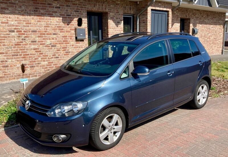 Blau Gebraucht 2010 VW Golf Plus Cross Team Van / Kleinbus | 3.500 € (Guter Preis) - Bild 1/4