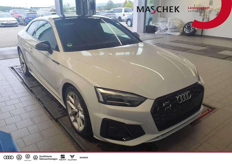 Gebraucht Audi A5 Ambiente 204 PS (150 kW) 2022 Gletscherweiß Coupé