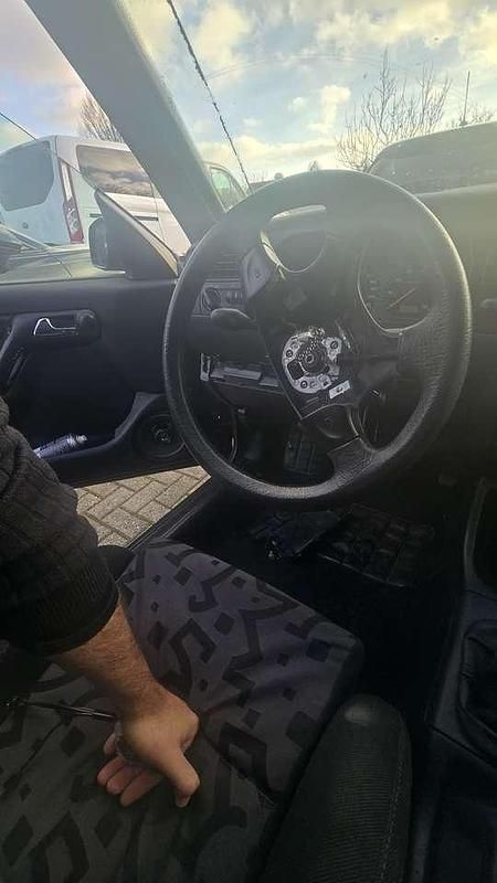 Gebraucht 1999 VW Golf IV Limousine | 800 € (Superpreis) - Bild 1/4