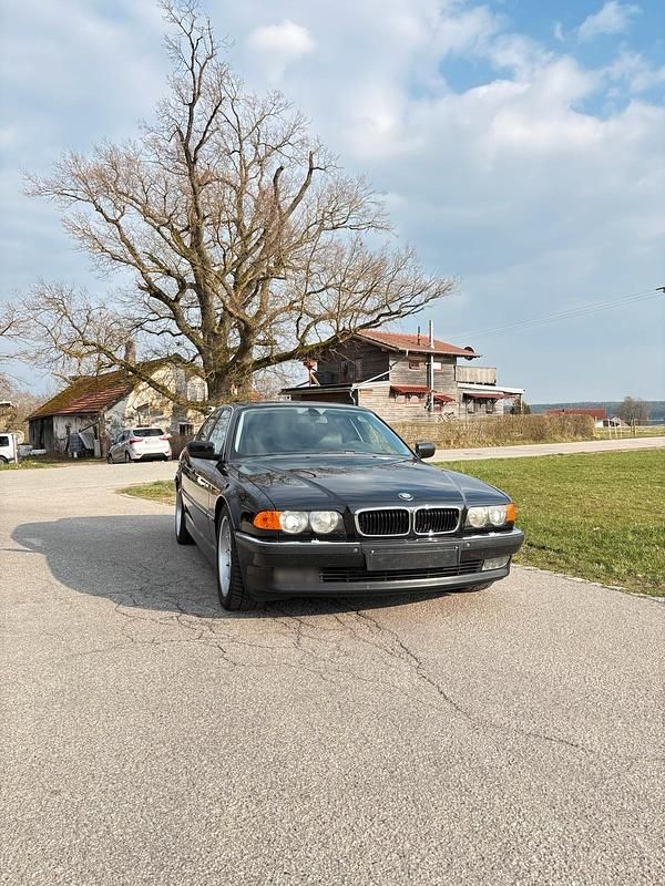 Gebraucht BMW 740 286 PS (210 kW) 2000 Schwarz Limousine