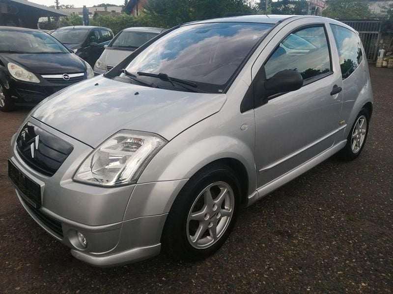 Grau Gebraucht 2004 Citroën C2 VTR Sport Kleinwagen | 2.990 € (Fairer Preis) - Bild 1/4