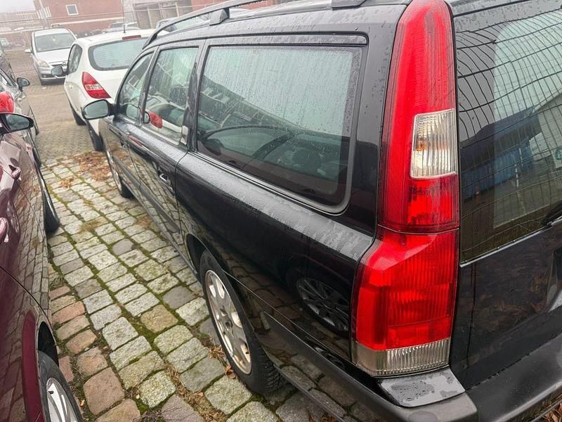 Gebraucht Volvo V70 170 PS (125 kW) 2000 Schwarz Kombi