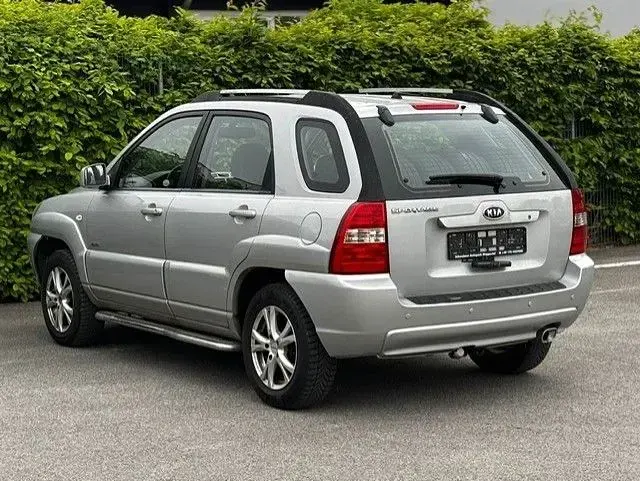 Gebraucht Kia Sportage LX 141 PS (103 kW) 2006 Silber SUV
