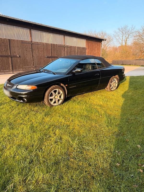 Gebraucht Chrysler Stratus 131 PS (96 kW) 2000 Schwarz Cabrio
