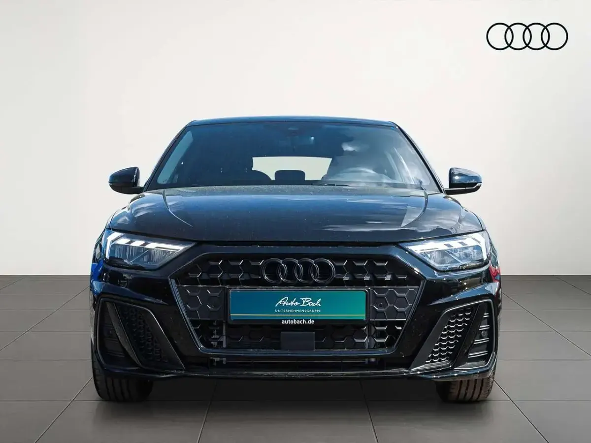 Neu Audi A1 S-Line 116 PS (85 kW) 2026 Mythosschwarz metallic SUV