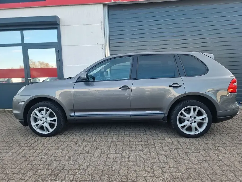 Gebraucht Porsche Cayenne Diesel 239 PS (175 kW) 2009 Meteorgraumetallic SUV