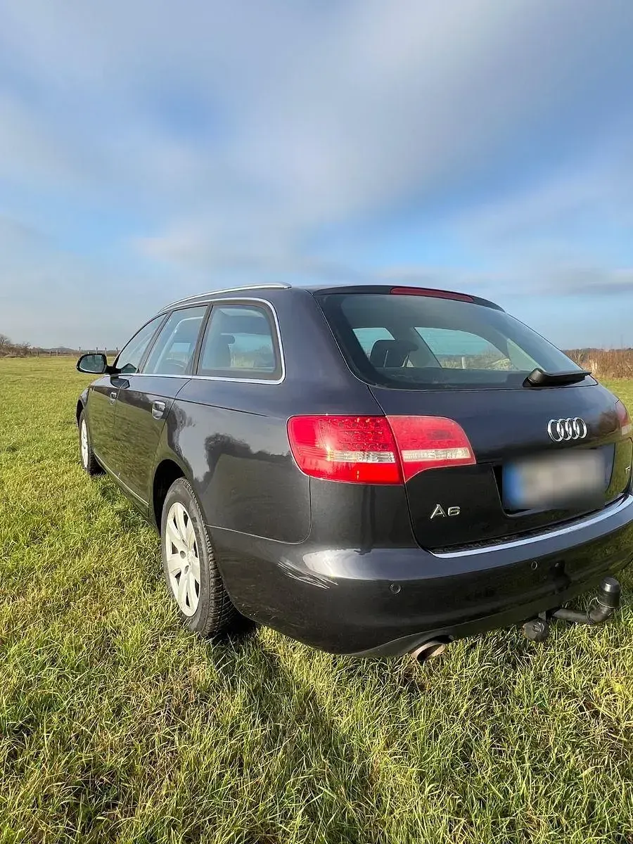 Gebraucht Audi A6 136 PS (100 kW) 2011 Blau Kombi