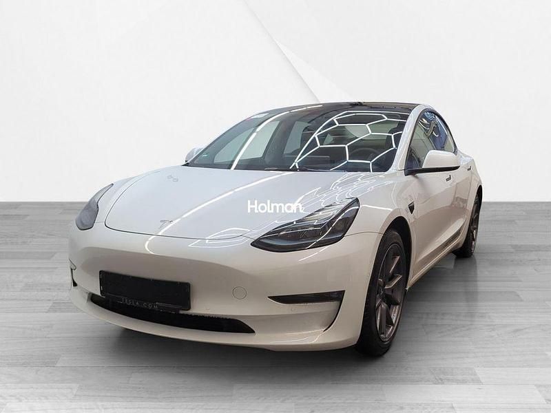 Weiß Gebraucht 2021 Tesla Model 3 Limousine | 26.364 € (Fairer Preis) - Bild 1/4