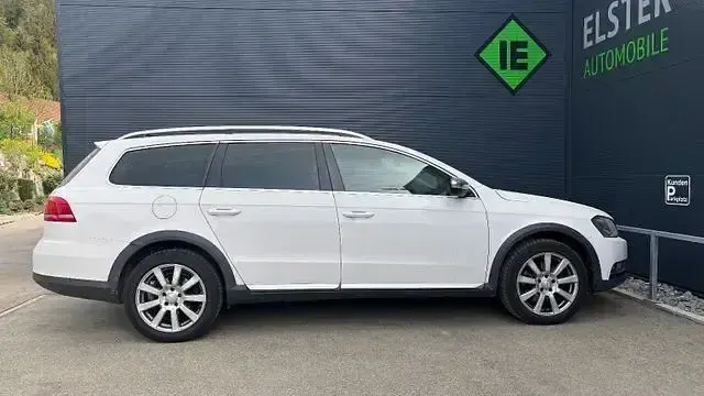 Gebraucht VW Passat 140 PS (102 kW) 2016 Weiß Kombi