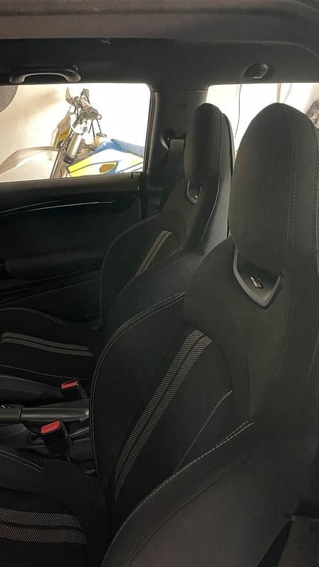 Gebraucht Mini John Cooper Works 102 PS (75 kW) 2020 Schwarz Kleinwagen