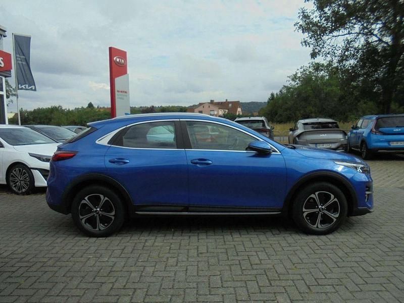 Gebraucht Kia XCeed Spirit 141 PS (103 kW) 2021 Blue flame SUV