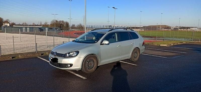 Gebraucht VW Golf VI Comfortline 122 PS (89 kW) 2012 Silber Kleinwagen
