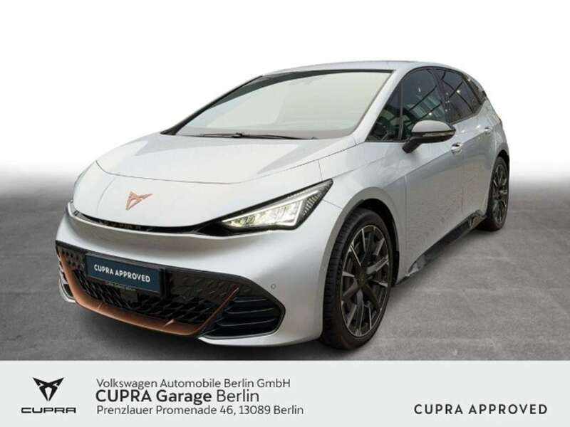 Geyser silver metallic Gebraucht 2023 Cupra Born Kleinwagen | 31.889 € (Fairer Preis) - Bild 1/3