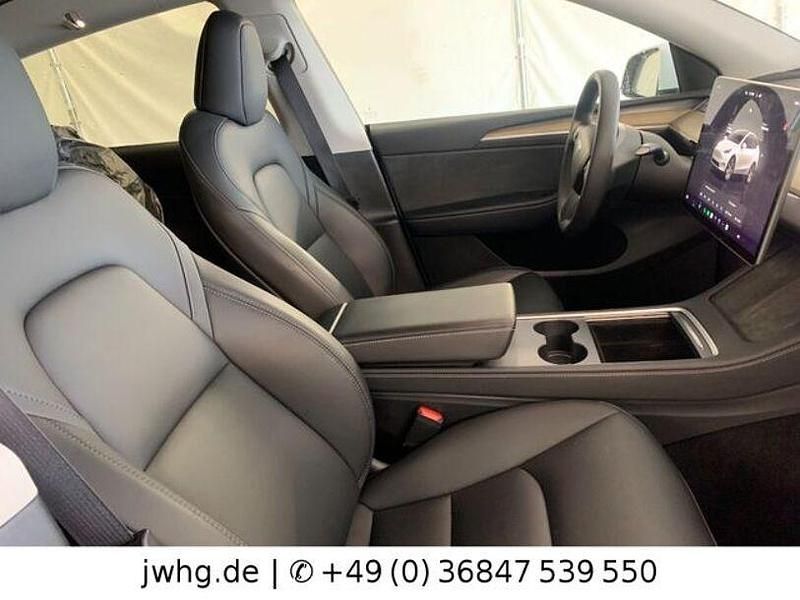 Gebraucht Tesla Model Y RWD 255 kW (347 PS) 2023 Weiss (metallic) SUV