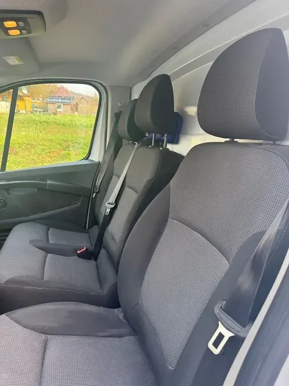 Gebraucht Renault Trafic 150 PS (110 kW) 2025 Weiß Van / Kleinbus