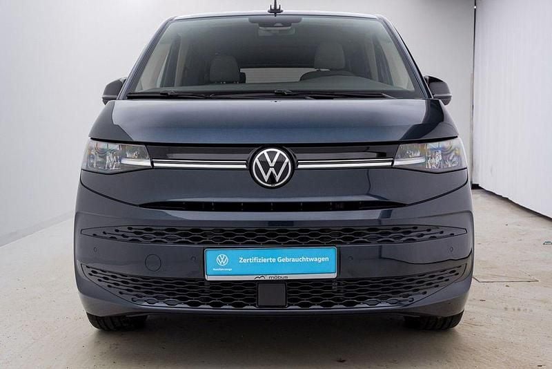 Gebraucht VW Multivan Life 177 PS (130 kW) 2025 Starlight blue metallic Van
