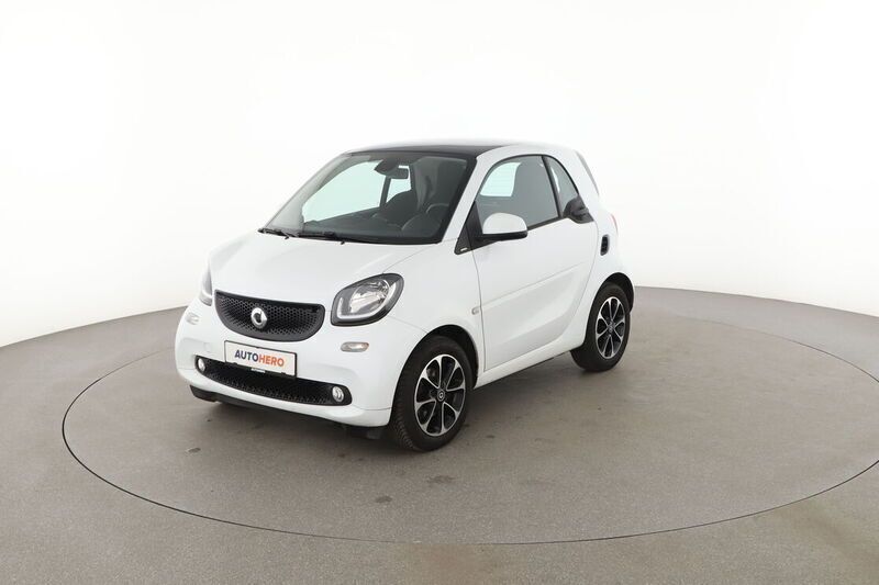Weiß Gebraucht 2016 Smart ForTwo Coupé Basis Coupé | 10.790 € (Fairer Preis) - Bild 1/4