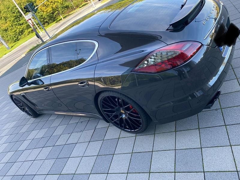Gebraucht Porsche Panamera 4S 400 PS (294 kW) 2012 Grau Limousine