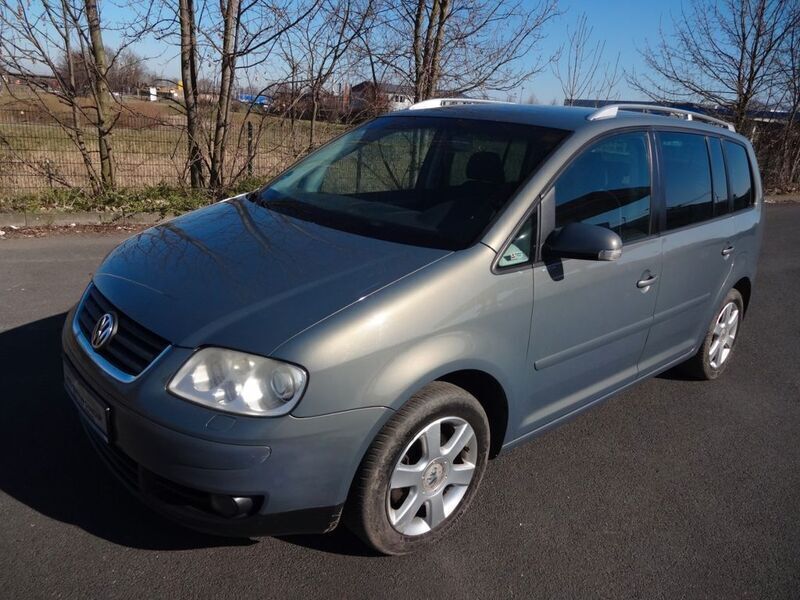 Grau Gebraucht 2006 VW Touran Goal Van / Kleinbus | 2.100 € (Fairer Preis) - Bild 1/2