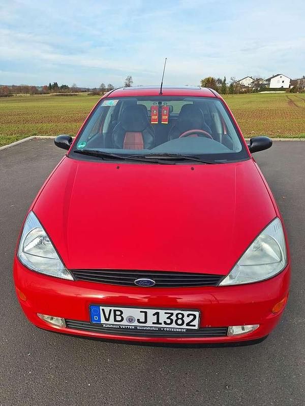 Gebraucht Ford Focus Ambiente 75 PS (55 kW) 1999 Rot Kombi
