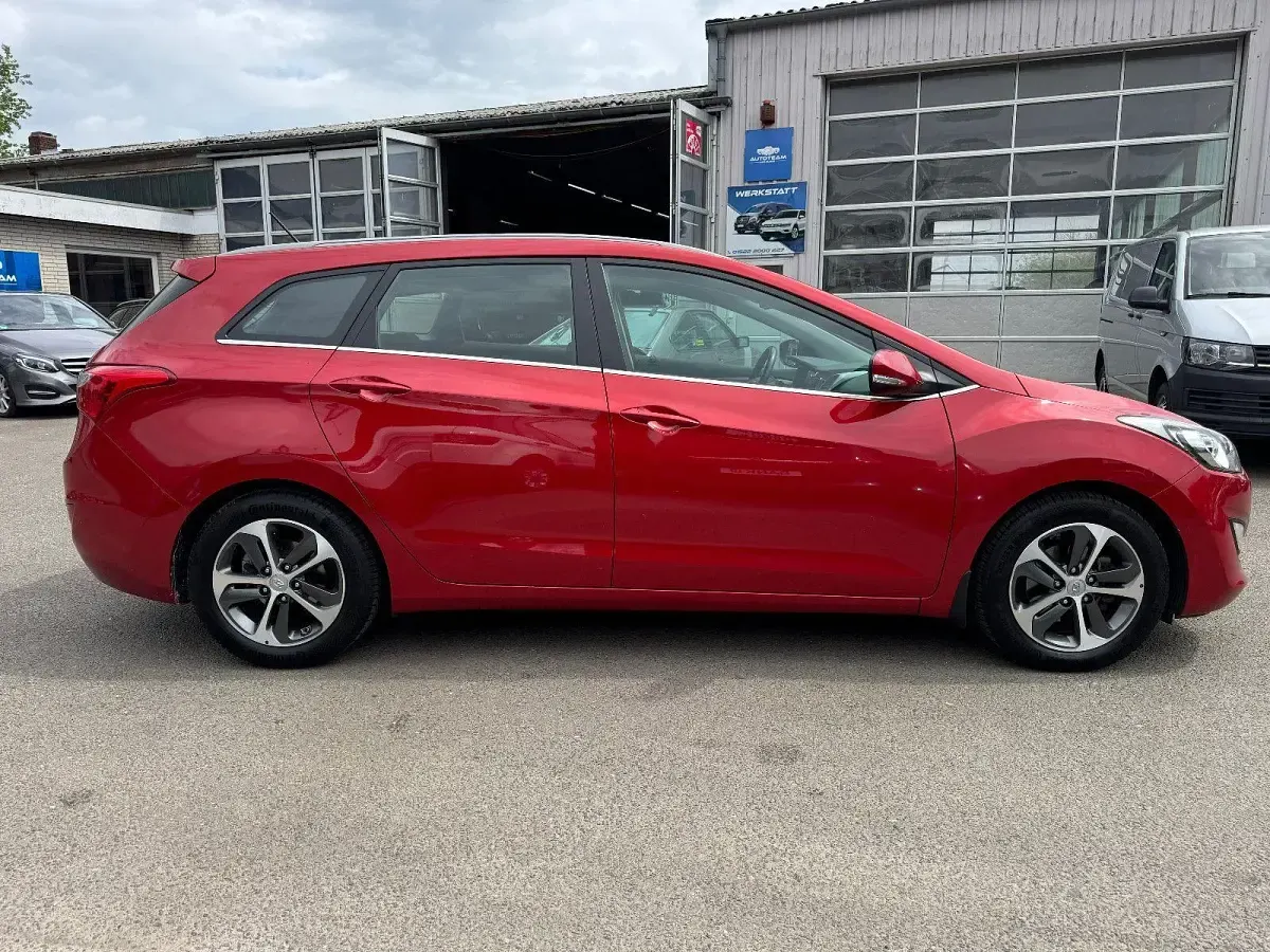 Gebraucht Hyundai i30 110 PS (80 kW) 2016 Other Kombi