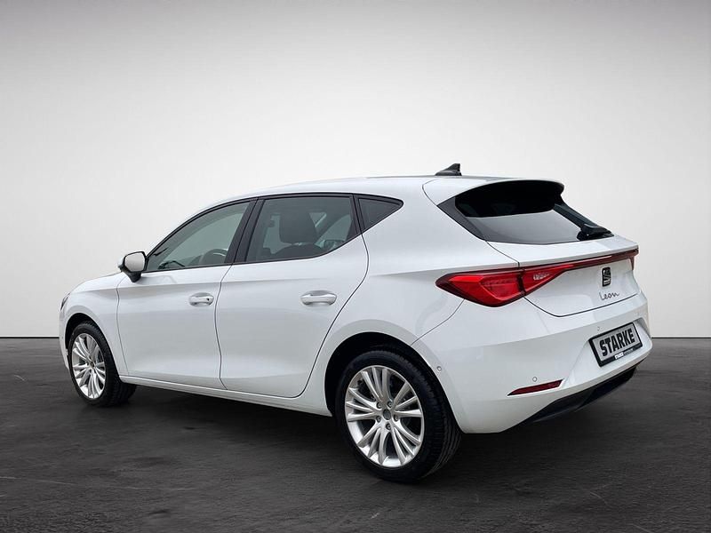 Neu Seat Leon Style 150 PS (110 kW) 2025 Weiß (glacial weiß metallic) Limousine