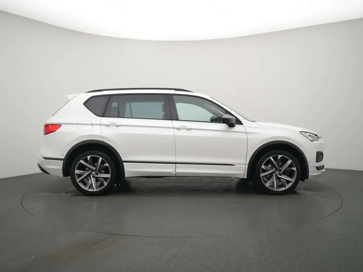 Gebraucht Seat Tarraco 4Drive 245 PS (180 kW) 2023 Weiss SUV