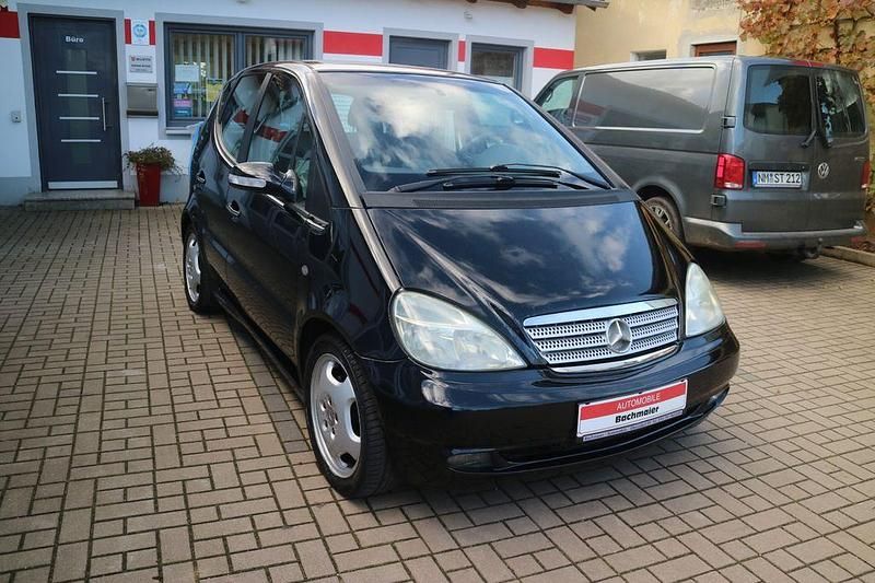 Gebraucht Mercedes A210 140 PS (102 kW) 2002 Schwarz Van / Kleinbus