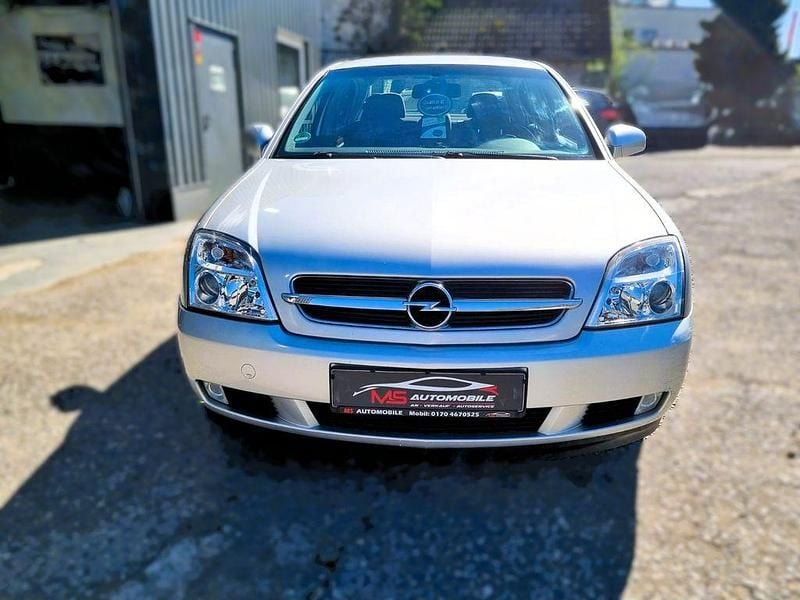 Gebraucht Opel Vectra Elegance 147 PS (108 kW) 2003 Silber Limousine