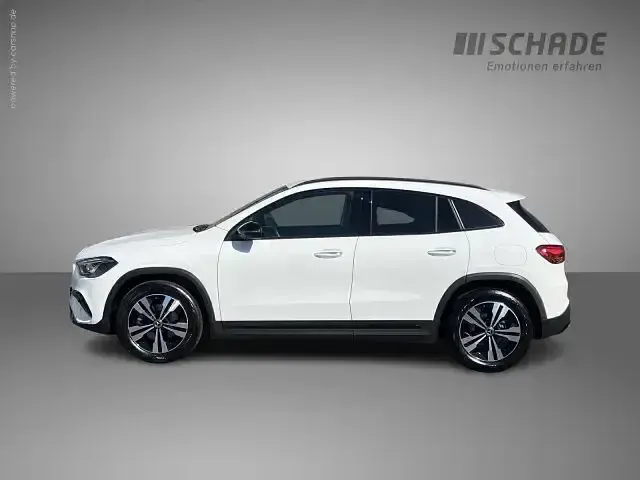Gebraucht Mercedes GLA200 Progressive 150 PS (110 kW) 2025 Weiß SUV