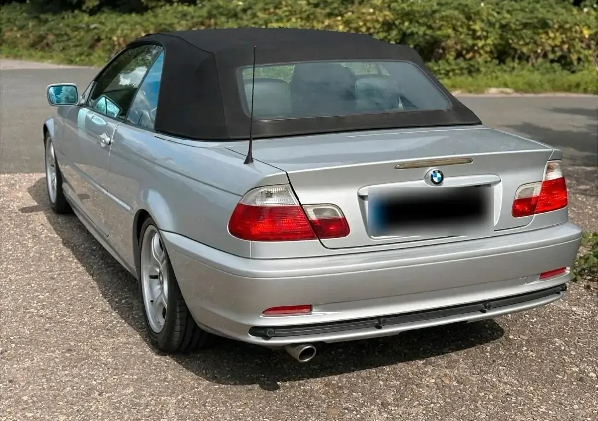 Gebraucht BMW 318 Cabriolet 143 PS (105 kW) 2002 Silber Cabrio