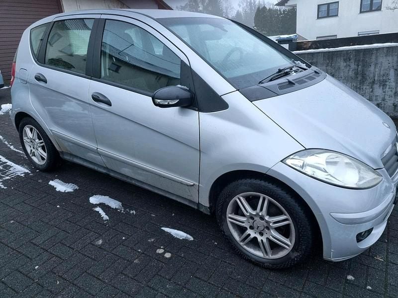 Gebraucht Mercedes A170 Classic 116 PS (85 kW) 2007 Silber Limousine