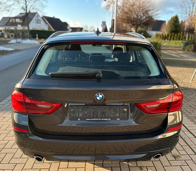 Gebraucht BMW 520 190 PS (139 kW) 2017 Braun Kombi