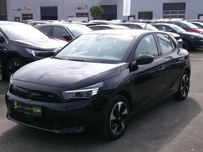 Gebraucht Opel Corsa-e 100 kW (136 PS) 2023 Diamant schwarz Kleinwagen