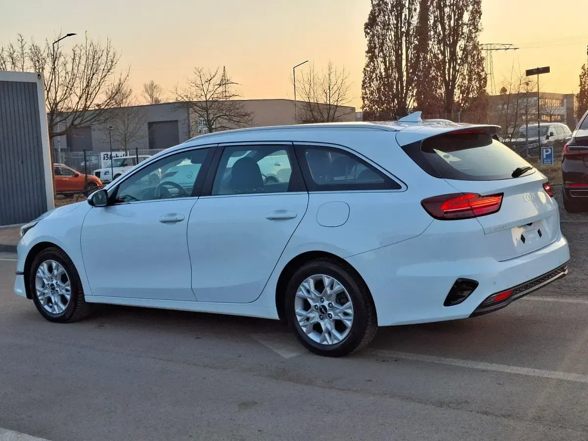 Gebraucht Kia Ceed Sportswagon 160 PS (117 kW) 2022 Weiß Kombi