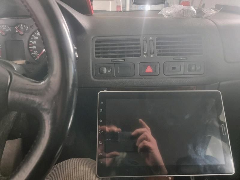 Gebraucht VW Golf III 116 PS (85 kW) 1999 Silber Limousine