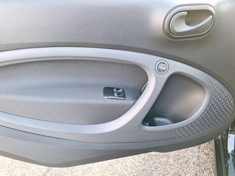 Gebraucht Smart ForTwo Electric Drive 60 kW (82 PS) 2023 Weiß